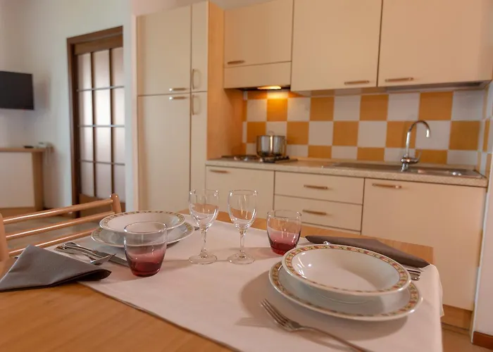 Sirenella ホテル トッリ・デル・ベーナコ