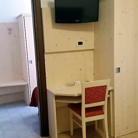 Hotel Sirenella 2*